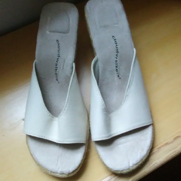 Shoes Khaki espadrille wedges BN - Picture 3 of 4